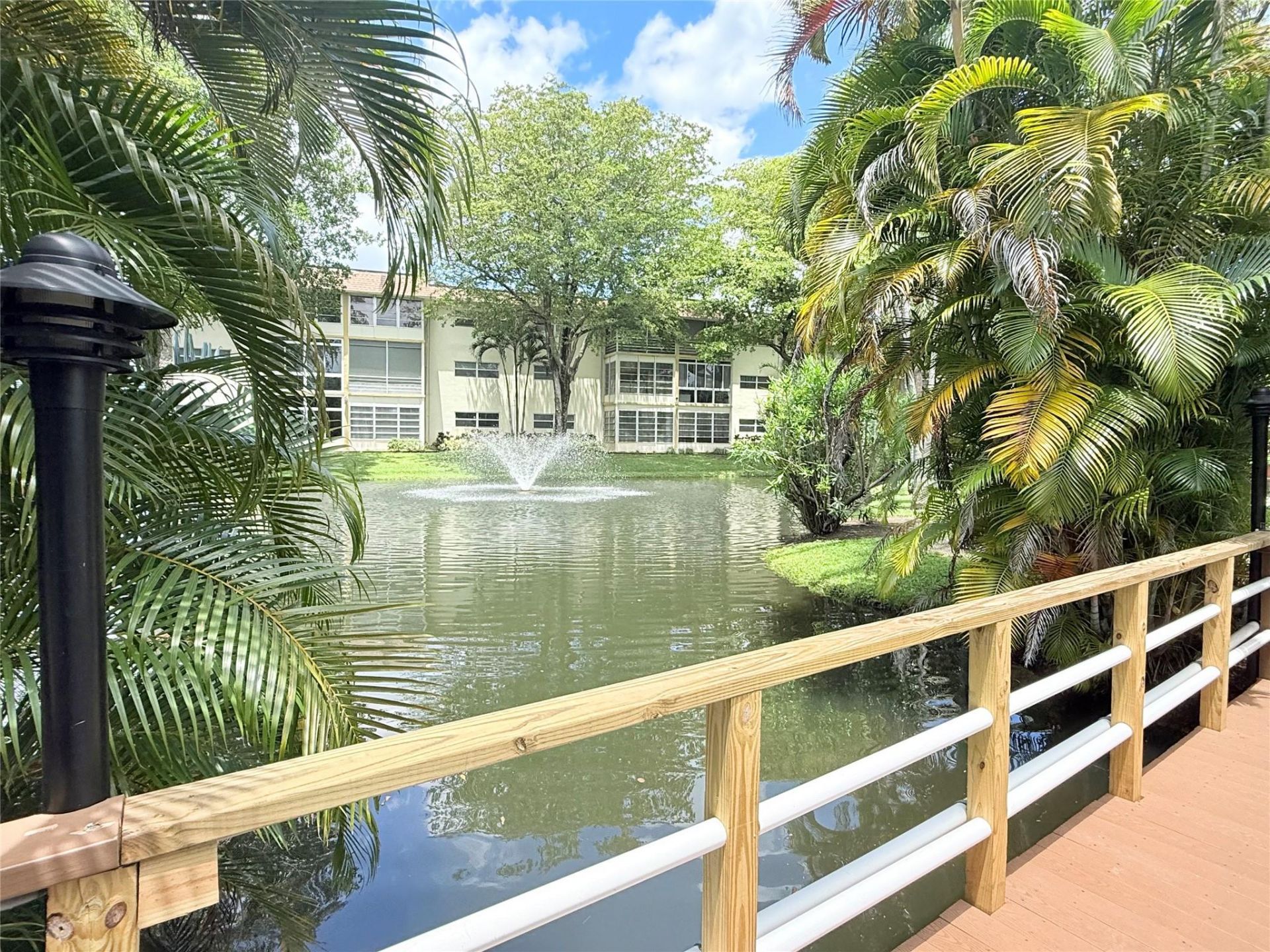 5171 W Oakland Park Boulevard, Unit 312, Lauderdale Lakes, FL 33313 Photo