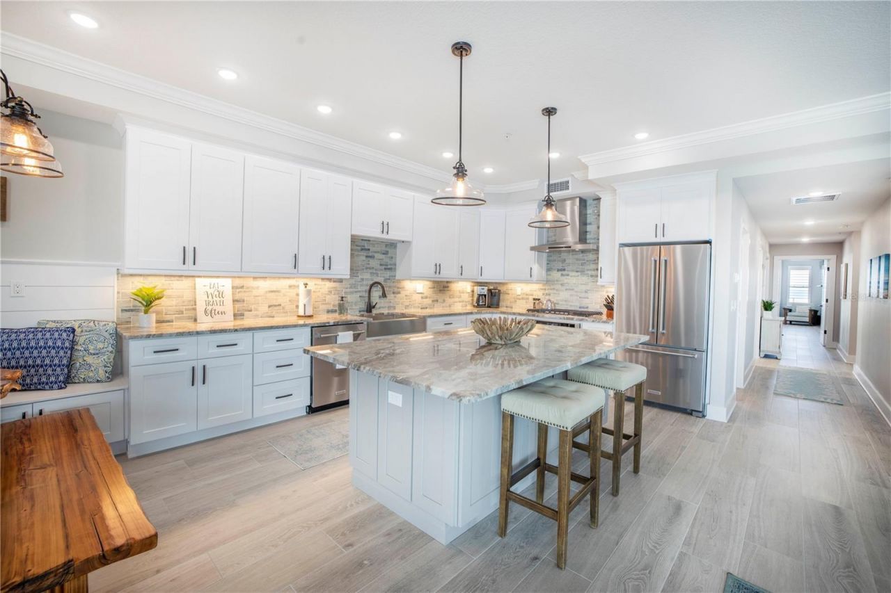 19505 Gulf Boulevard, Unit 304, Indian Shores, FL 33785 Photo