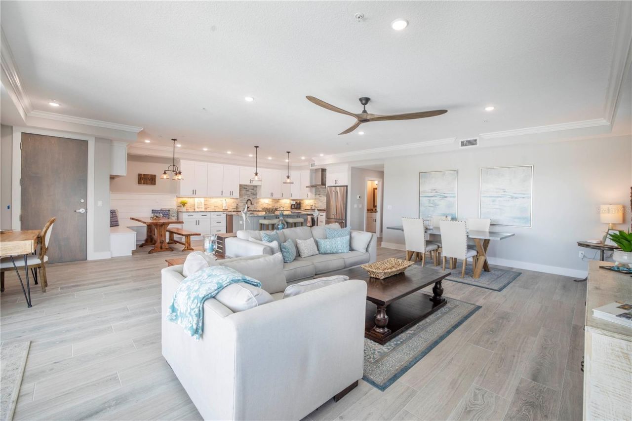 19505 Gulf Boulevard, Unit 304, Indian Shores, FL 33785 Photo