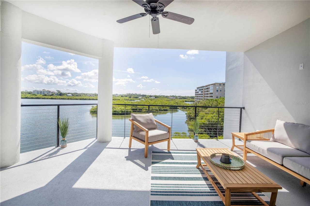 19505 Gulf Boulevard, Unit 304, Indian Shores, FL 33785 Photo
