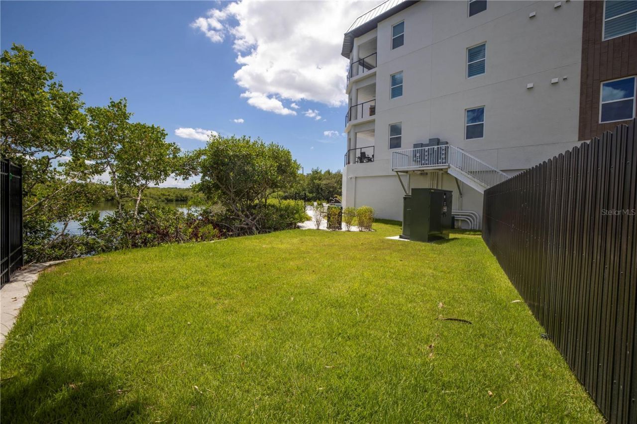 19505 Gulf Boulevard, Unit 304, Indian Shores, FL 33785 Photo