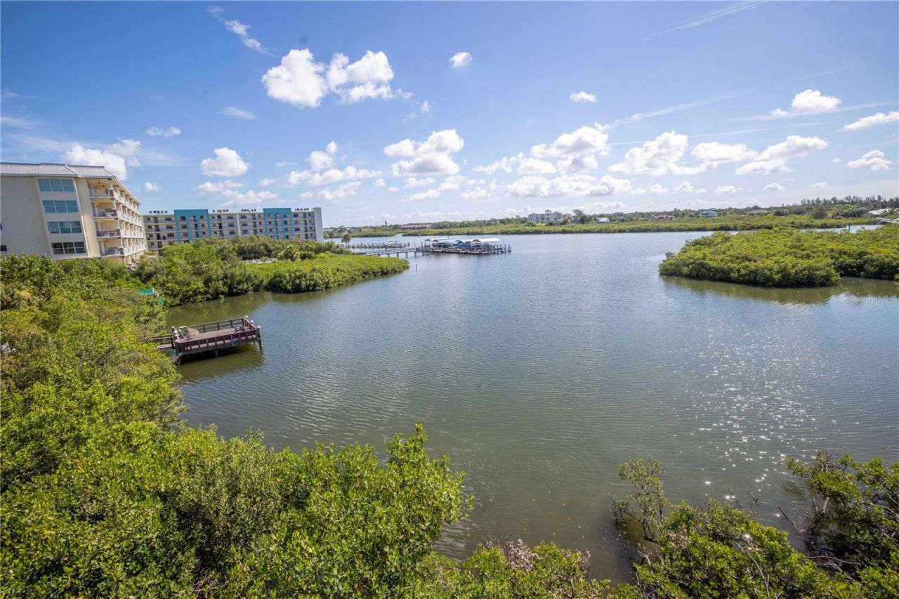 19505 Gulf Boulevard, Unit 304, Indian Shores, FL 33785 Photo