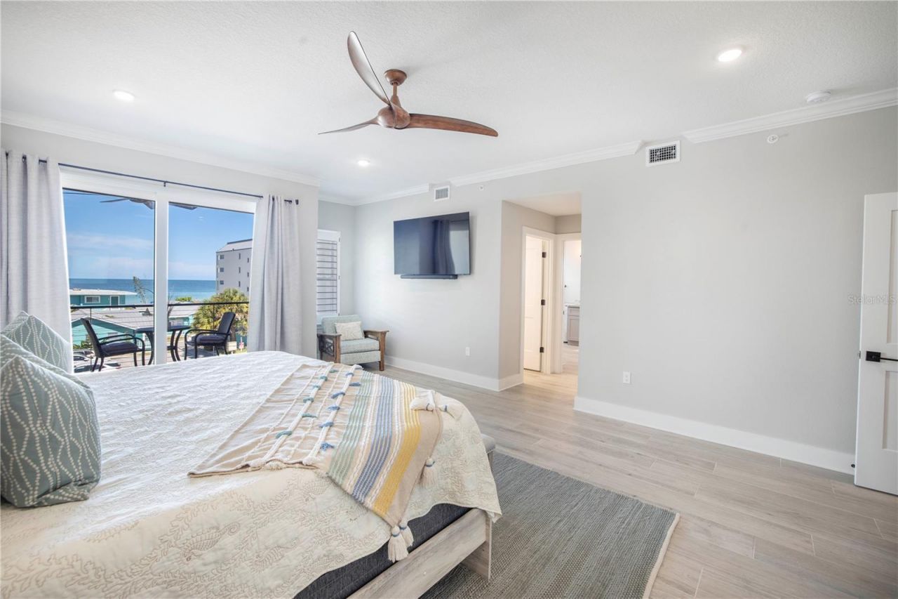 19505 Gulf Boulevard, Unit 304, Indian Shores, FL 33785 Photo