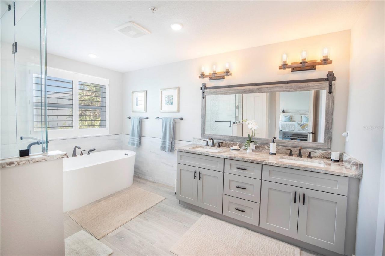 19505 Gulf Boulevard, Unit 304, Indian Shores, FL 33785 Photo