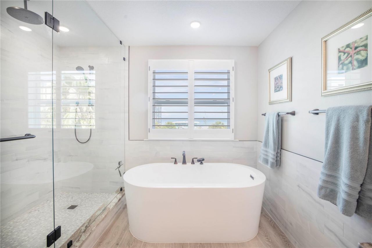 19505 Gulf Boulevard, Unit 304, Indian Shores, FL 33785 Photo