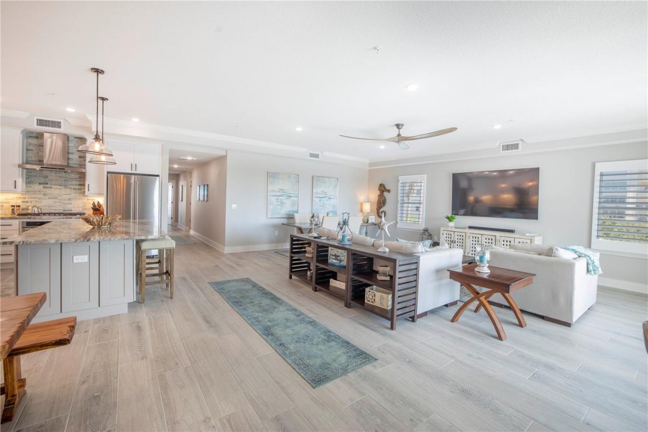 19505 Gulf Boulevard, Unit 304, Indian Shores, FL 33785 Photo