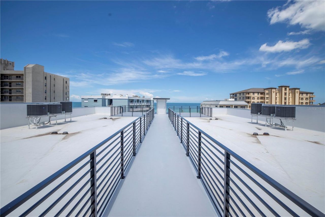 19505 Gulf Boulevard, Unit 304, Indian Shores, FL 33785 Photo