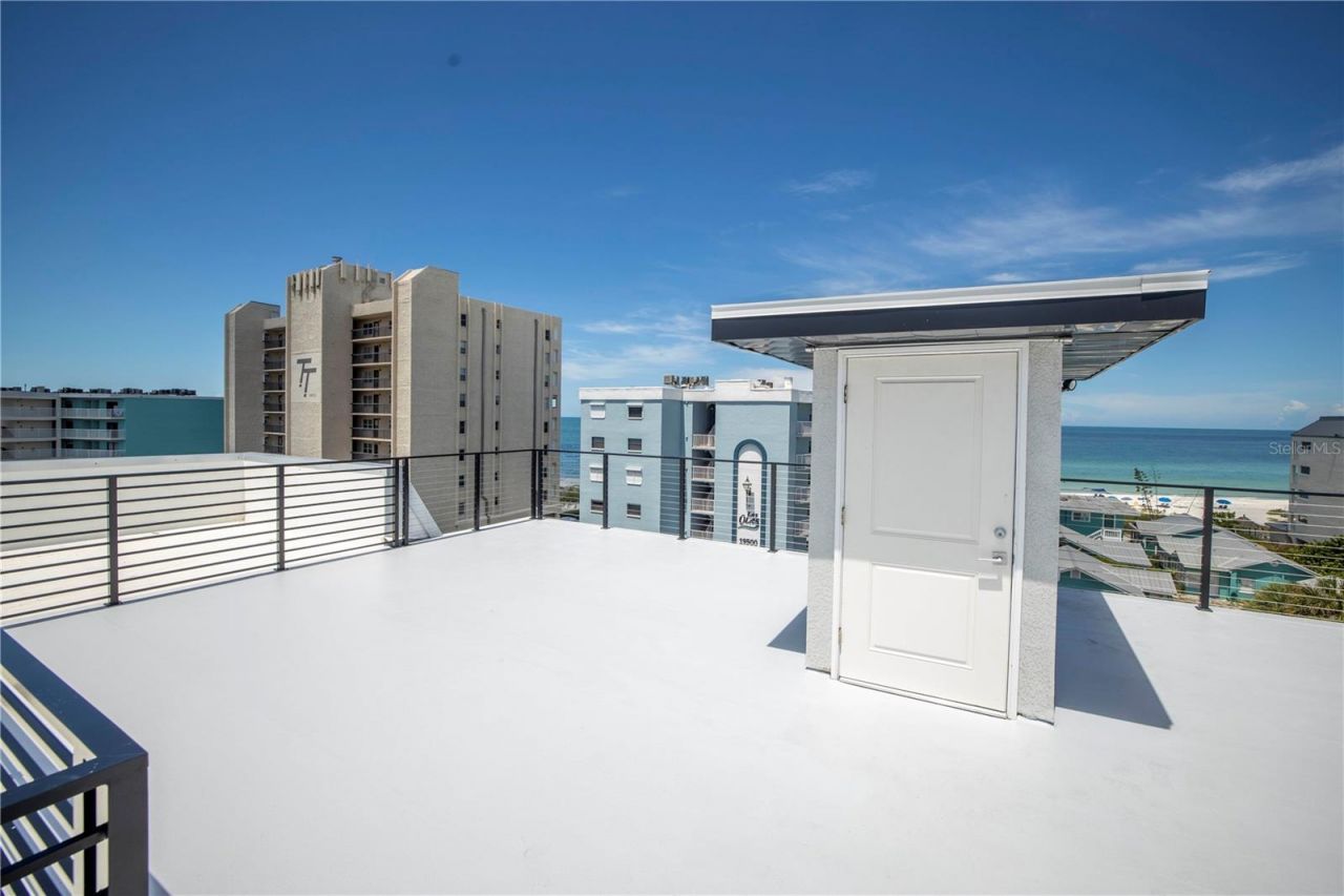19505 Gulf Boulevard, Unit 304, Indian Shores, FL 33785 Photo
