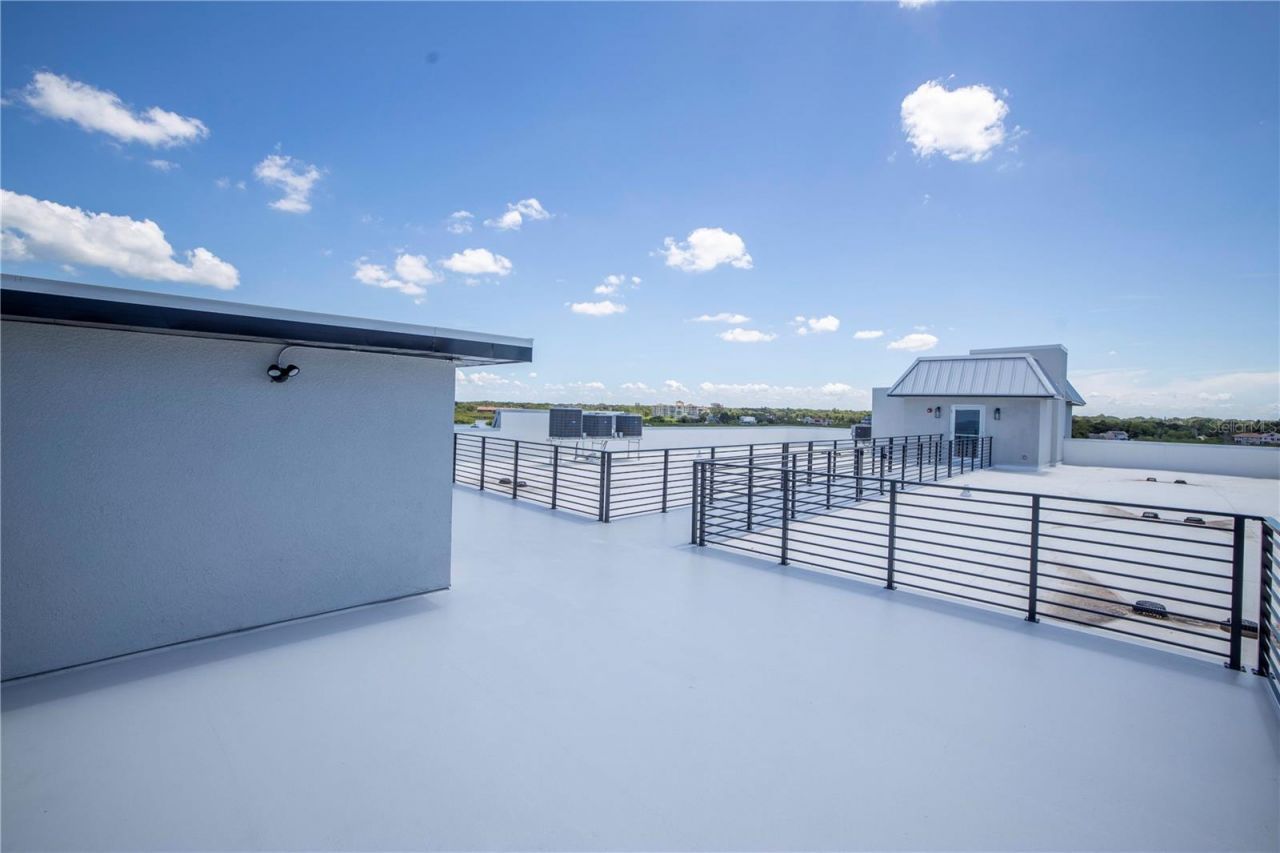 19505 Gulf Boulevard, Unit 304, Indian Shores, FL 33785 Photo