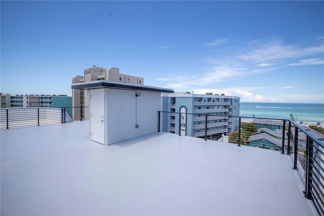19505 Gulf Boulevard, Unit 304, Indian Shores, FL 33785 Photo