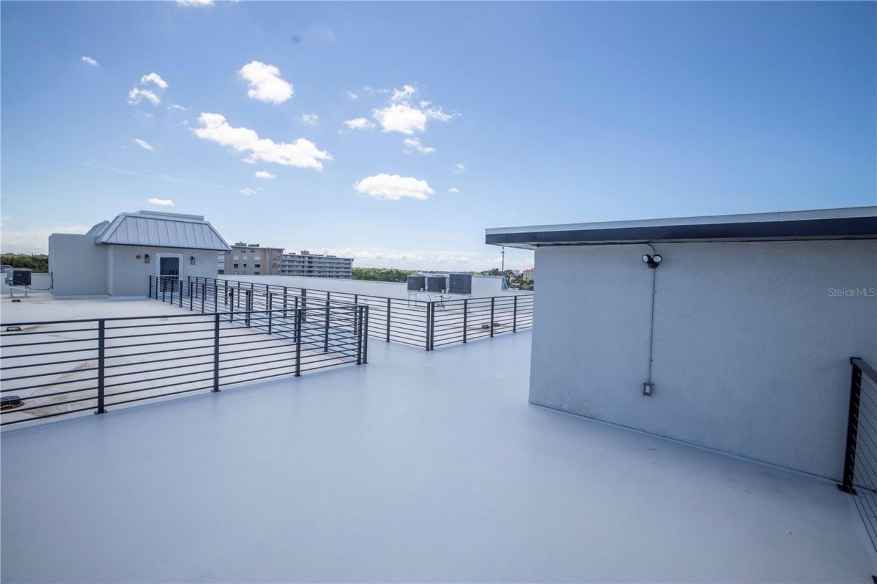 19505 Gulf Boulevard, Unit 304, Indian Shores, FL 33785 Photo