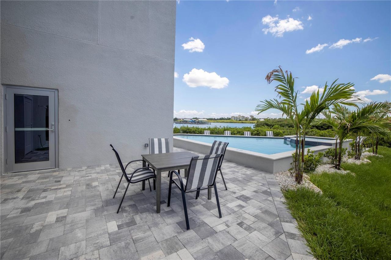 19505 Gulf Boulevard, Unit 304, Indian Shores, FL 33785 Photo