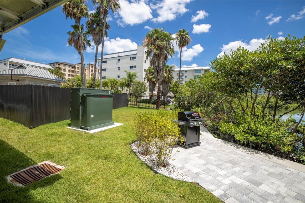 19505 Gulf Boulevard, Unit 304, Indian Shores, FL 33785 Photo