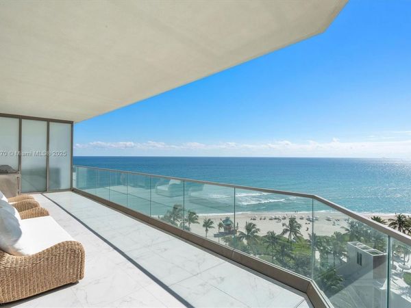 18975 Collins Ave, Unit 804, Sunny Isles Beach, FL 33160