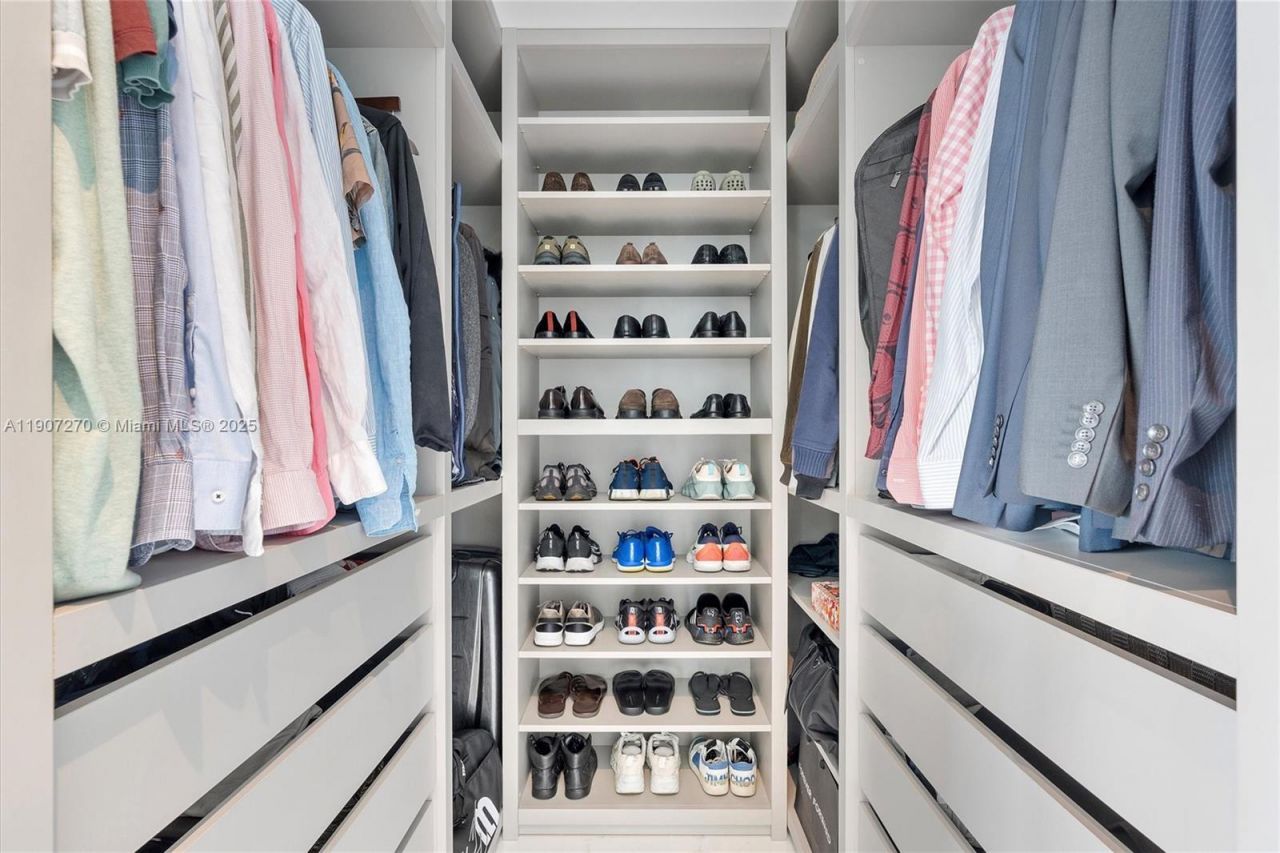 18975 Collins Ave, Unit 804, Sunny Isles Beach, FL 33160 Photo