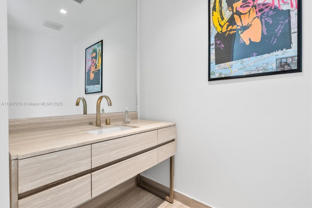 18975 Collins Ave, Unit 804, Sunny Isles Beach, FL 33160 Photo