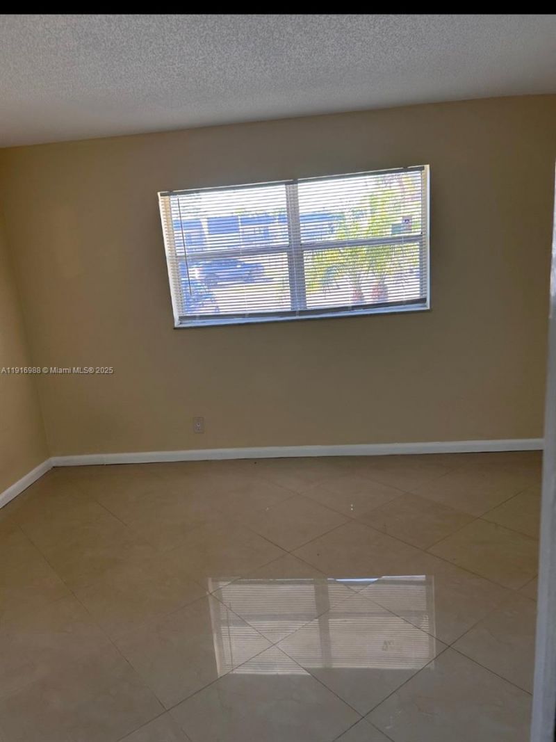 7920 N Colony Cir N, Unit 107, Tamarac, FL 33321 Photo