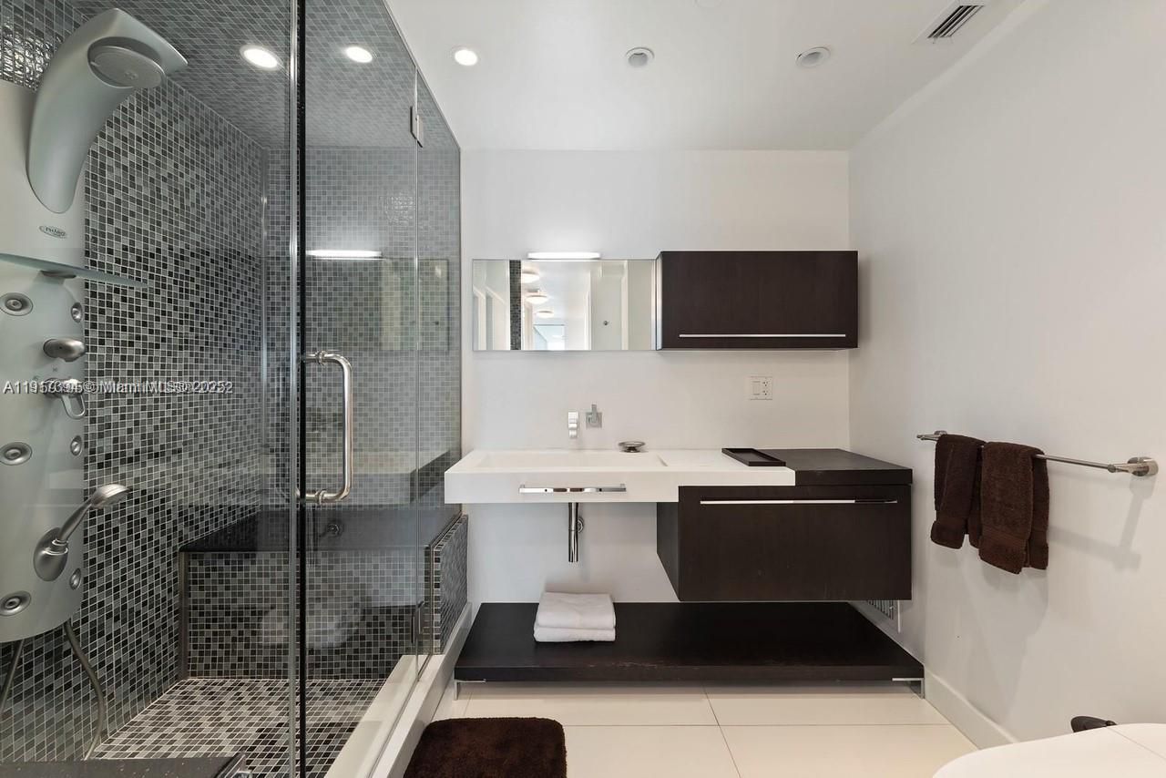 1040 Biscayne Blvd, Unit 4403, Miami, FL 33132 Photo