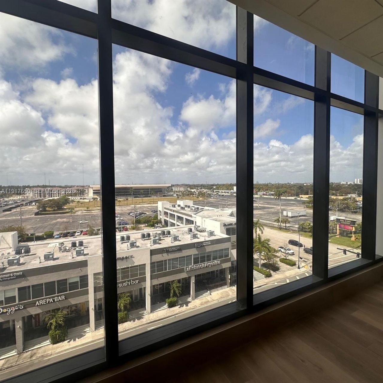 800 N Federal Hwy, Unit 806, Hallandale Beach, FL 33009 Photo