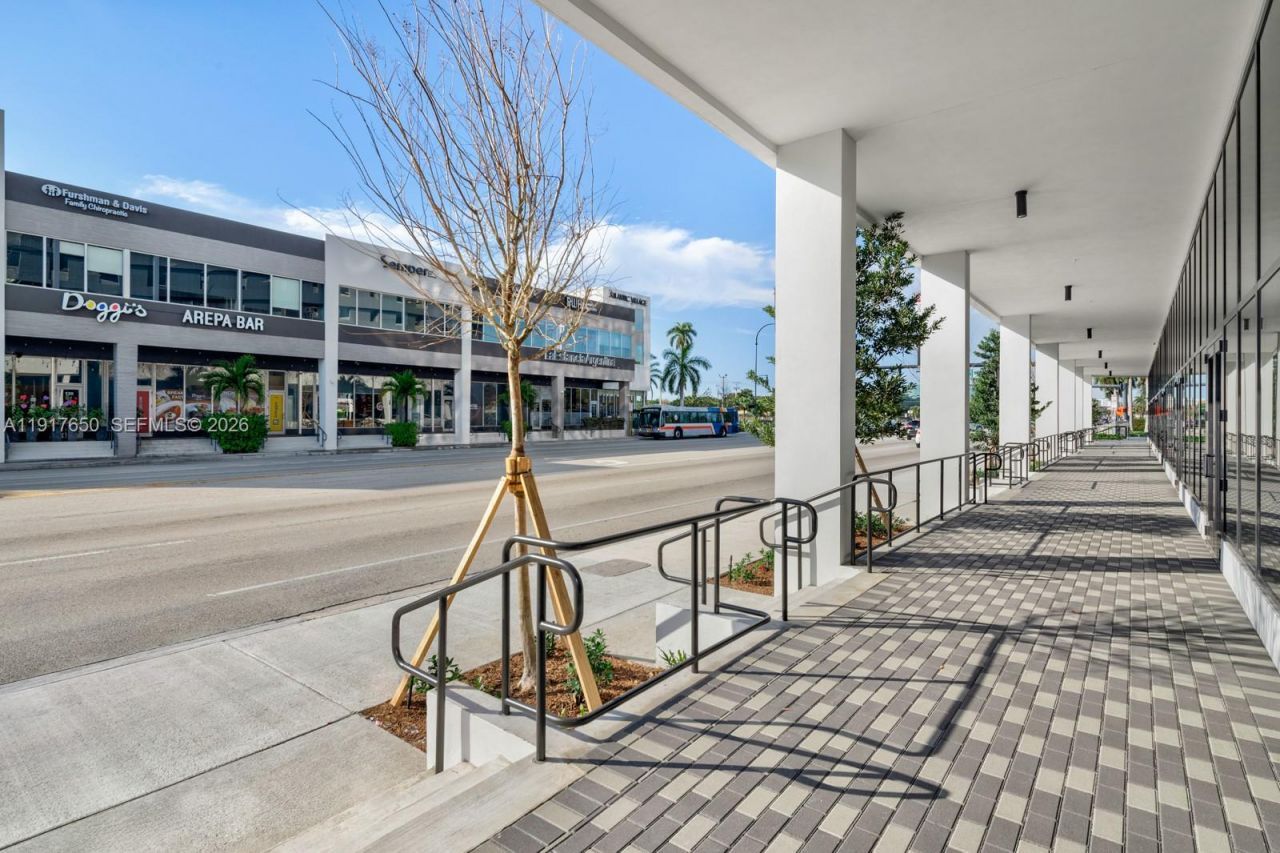 800 N Federal Hwy, Unit 806, Hallandale Beach, FL 33009 Photo