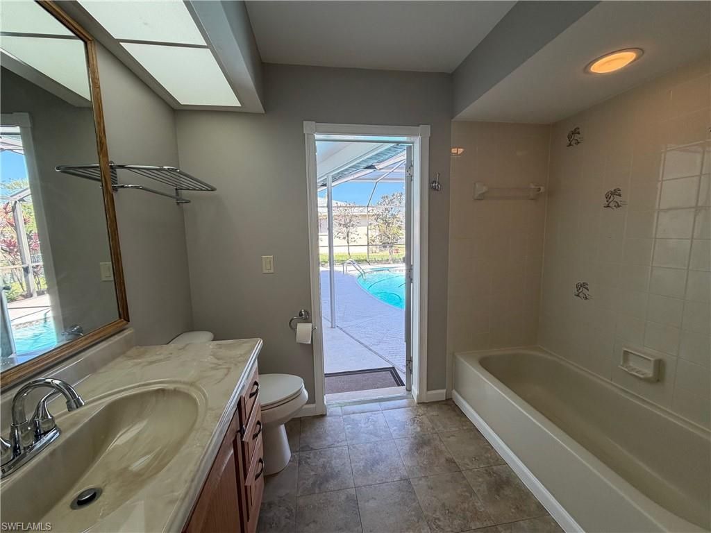 2121 SE 8th Ter, Cape Coral, FL 33990 Photo