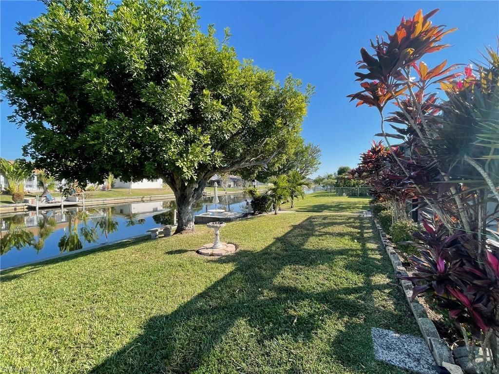 2121 SE 8th Ter, Cape Coral, FL 33990 Photo