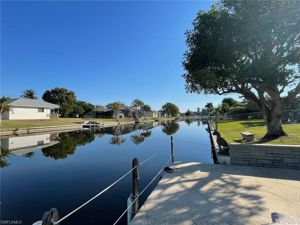 2121 SE 8th Ter, Cape Coral, FL 33990 Photo