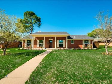 10216 Carry Back Circle, Dallas, TX 75229