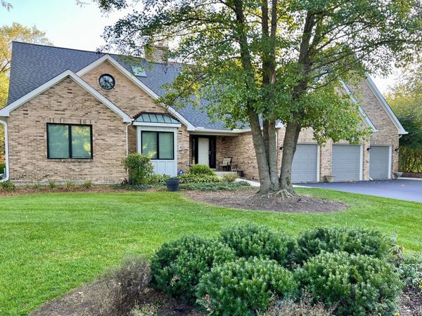 4111 Steeple Run, Crystal Lake, IL 60014