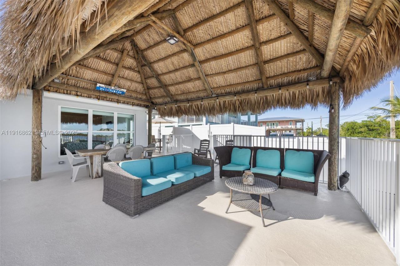 1733 Sunrise Dr, Big Pine Key, FL 33043 Photo