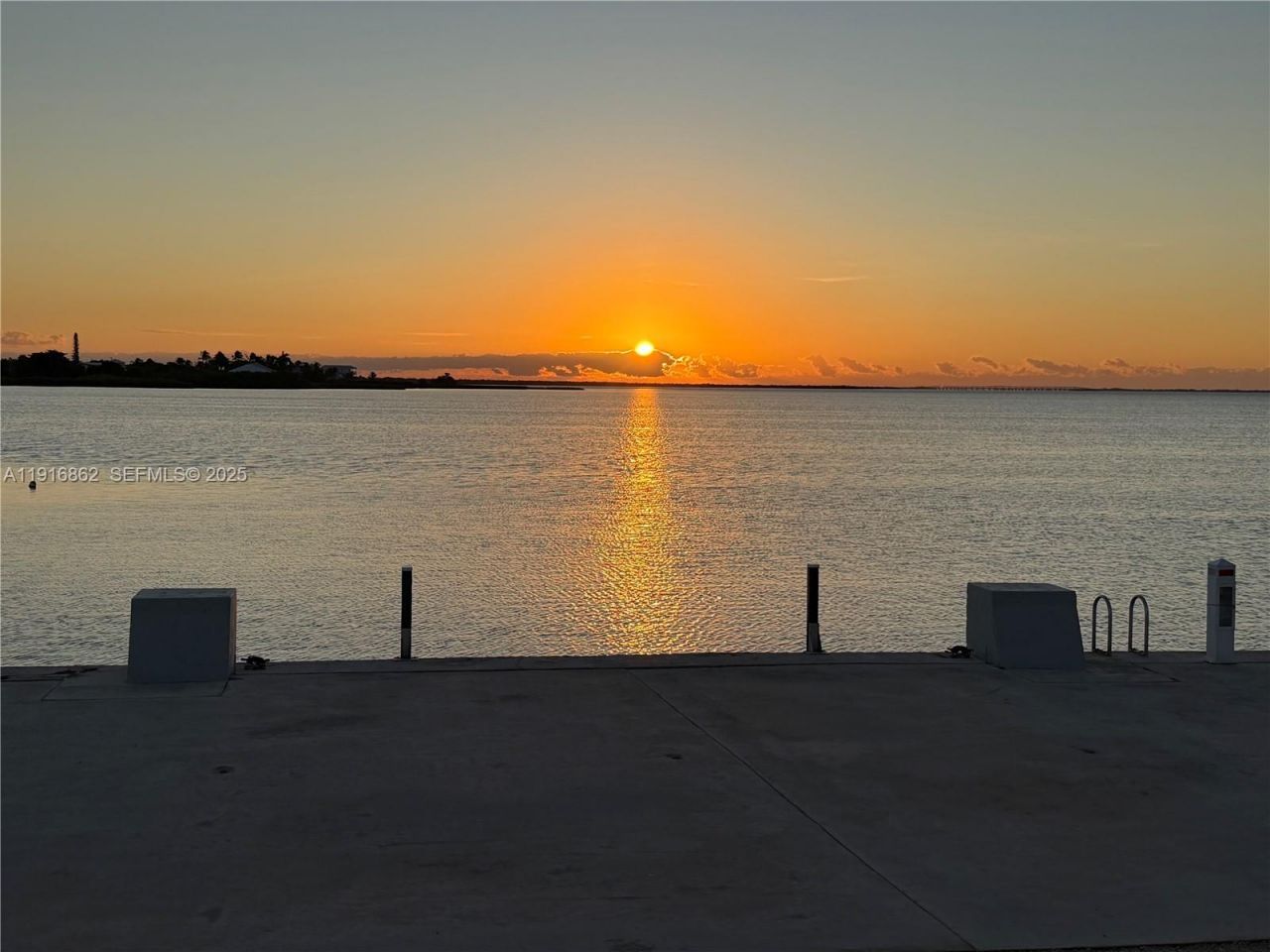 1733 Sunrise Dr, Big Pine Key, FL 33043 Photo
