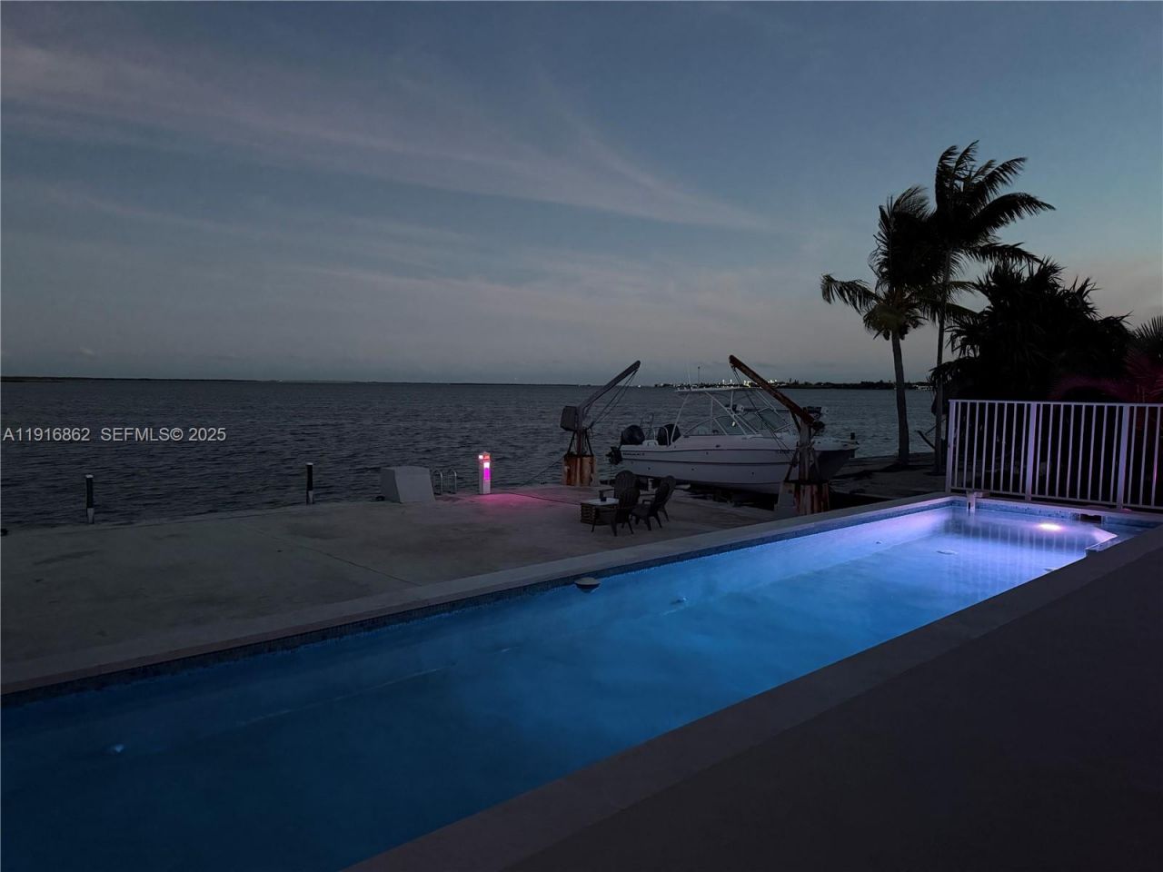 1733 Sunrise Dr, Big Pine Key, FL 33043 Photo