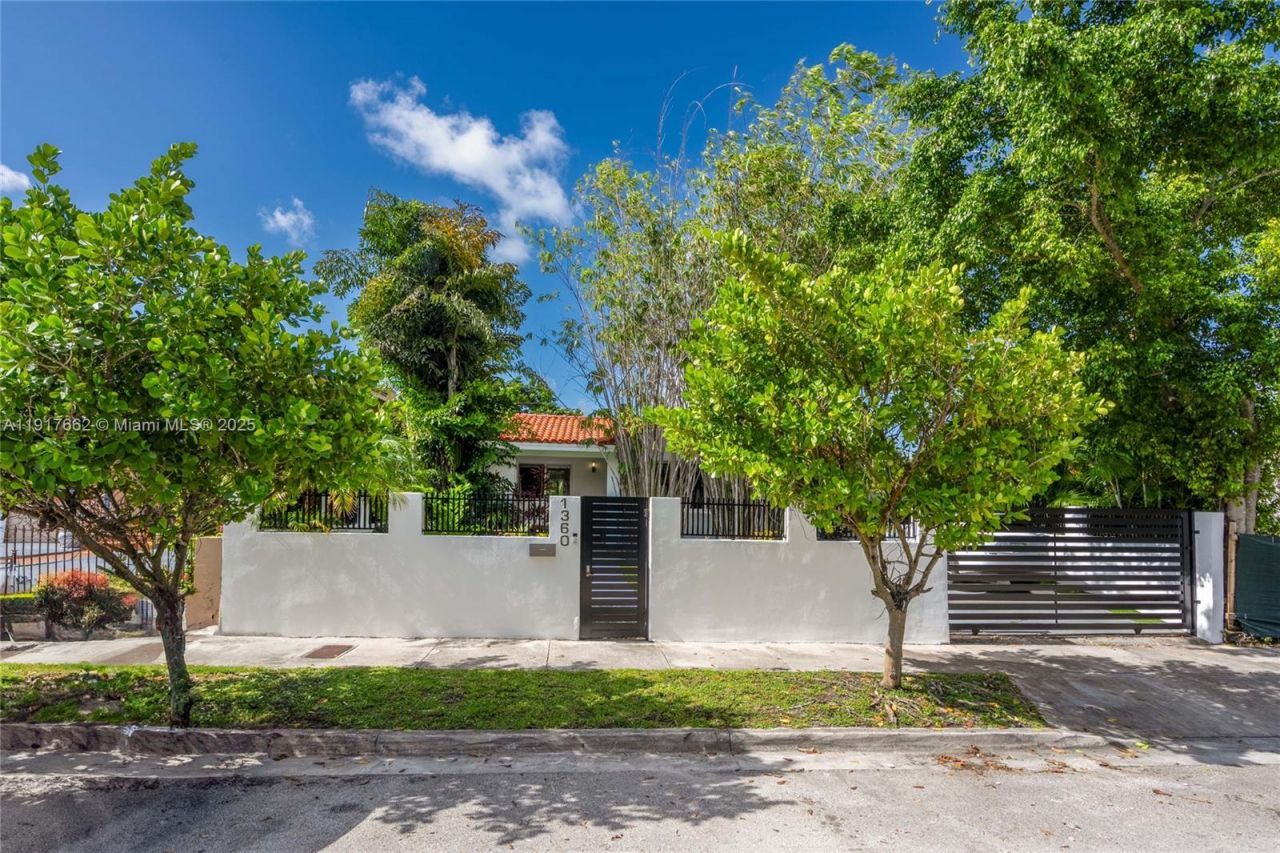 1360 SW 16th St, Miami, FL 33145 Photo