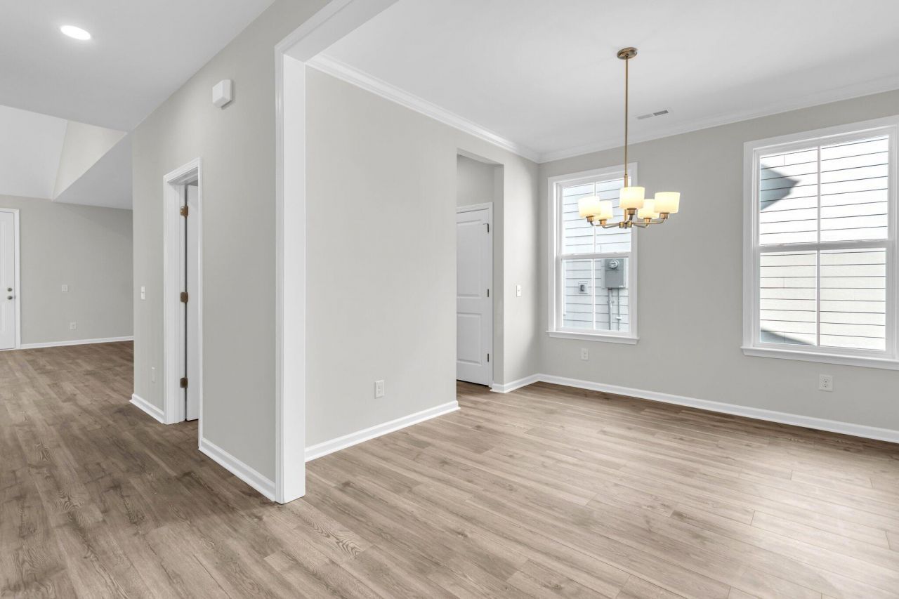 7 Cantona Drive Photo 13