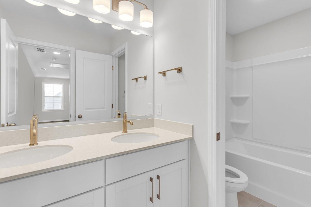 7 Cantona Drive Photo 36