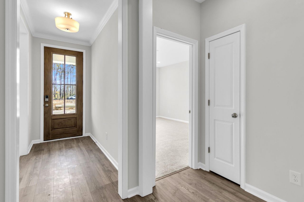 7 Cantona Drive Photo 5