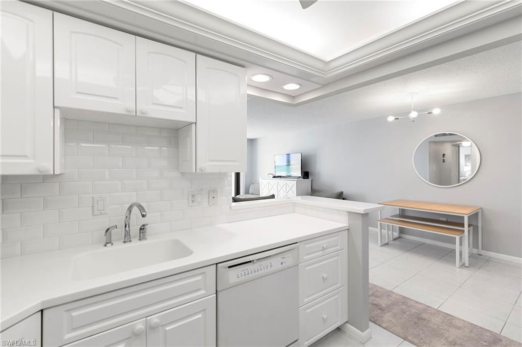 320 Seaview Ct, Unit 709, Marco Island, FL 34145 Photo