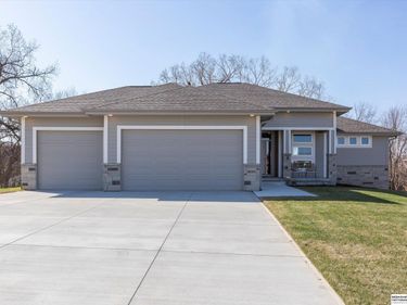 16015 Zac Lane, Bennington, NE 68007