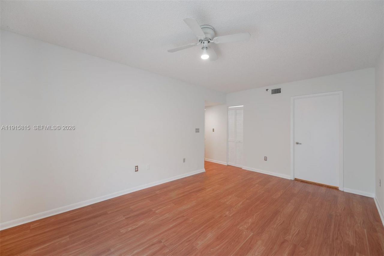 5900 Collins Ave, Unit 506, Miami Beach, FL 33140 Photo
