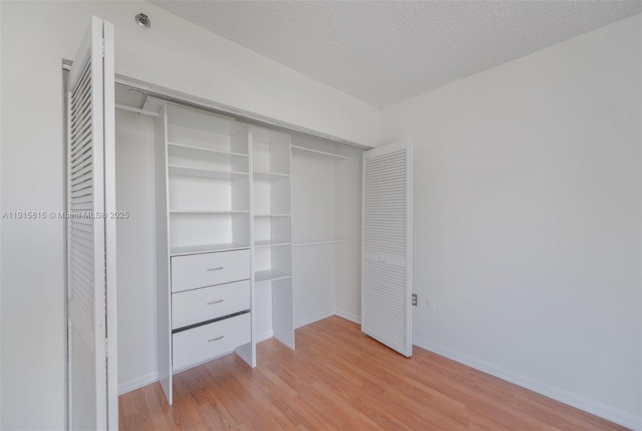 5900 Collins Ave, Unit 506, Miami Beach, FL 33140 Photo