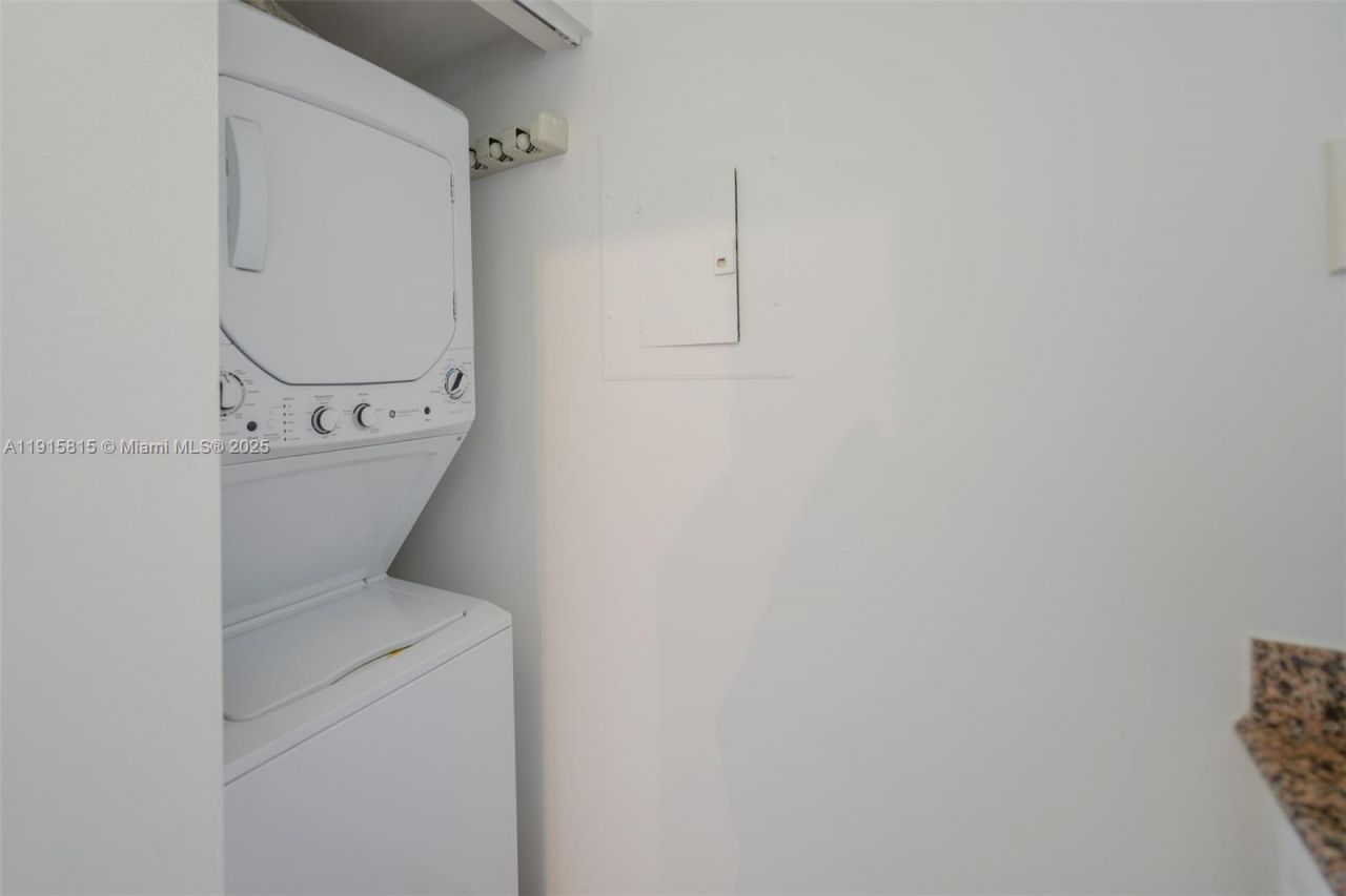 5900 Collins Ave, Unit 506, Miami Beach, FL 33140 Photo