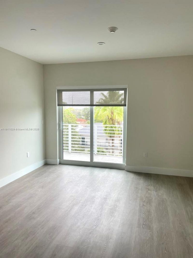 1938 Jackson St, Unit 403, Hollywood, FL 33020 Photo