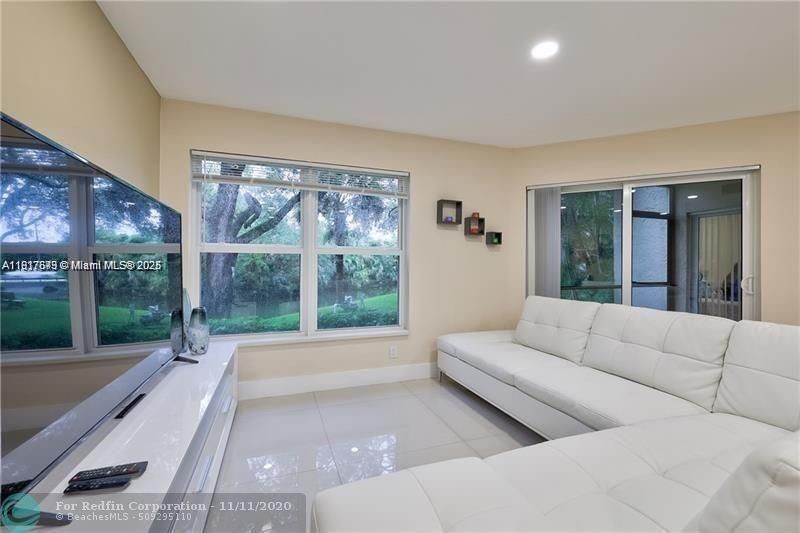 3100 Riverside Dr, Unit 107, Coral Springs, FL 33065 Photo