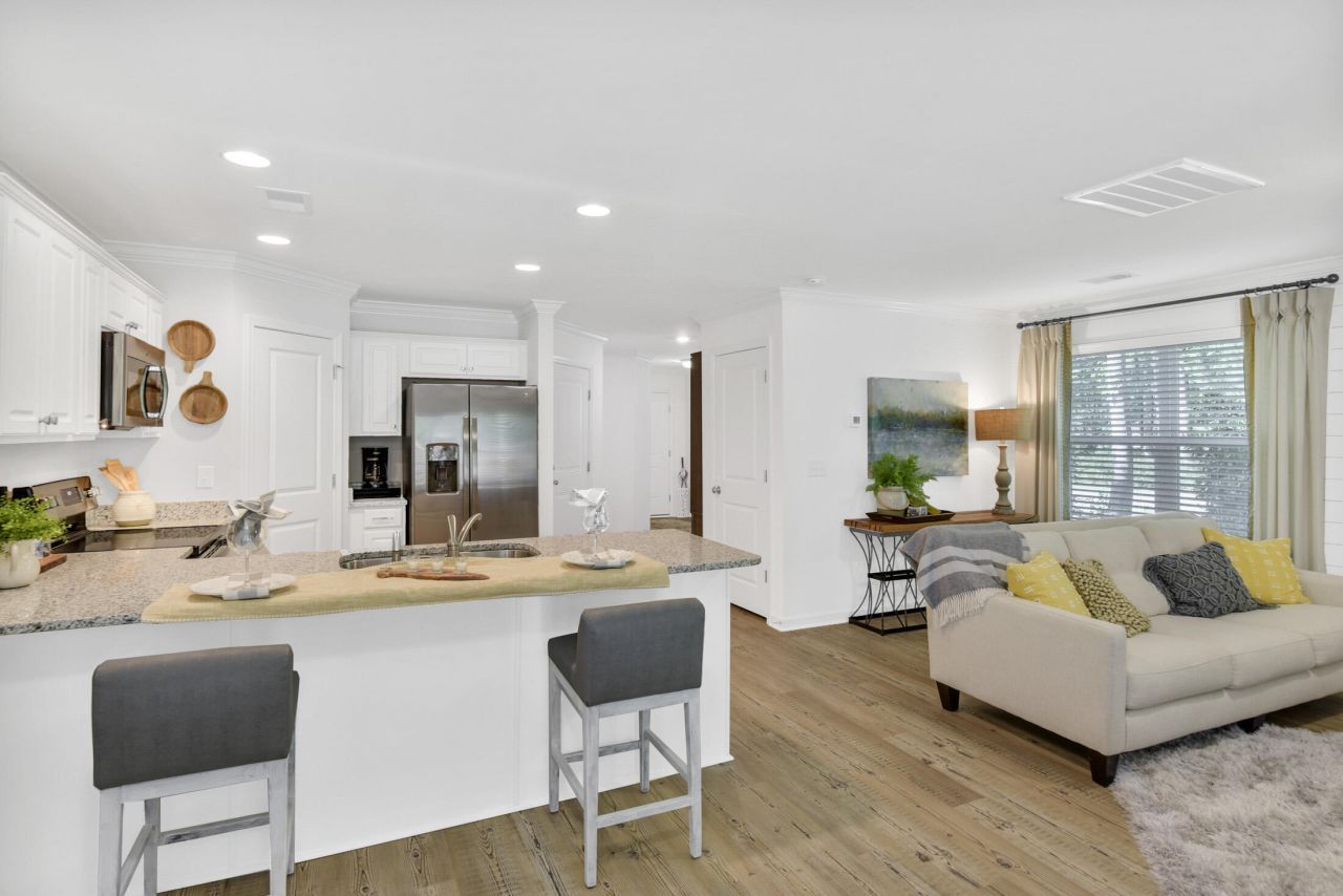 226 Central Creek Drive Photo 11