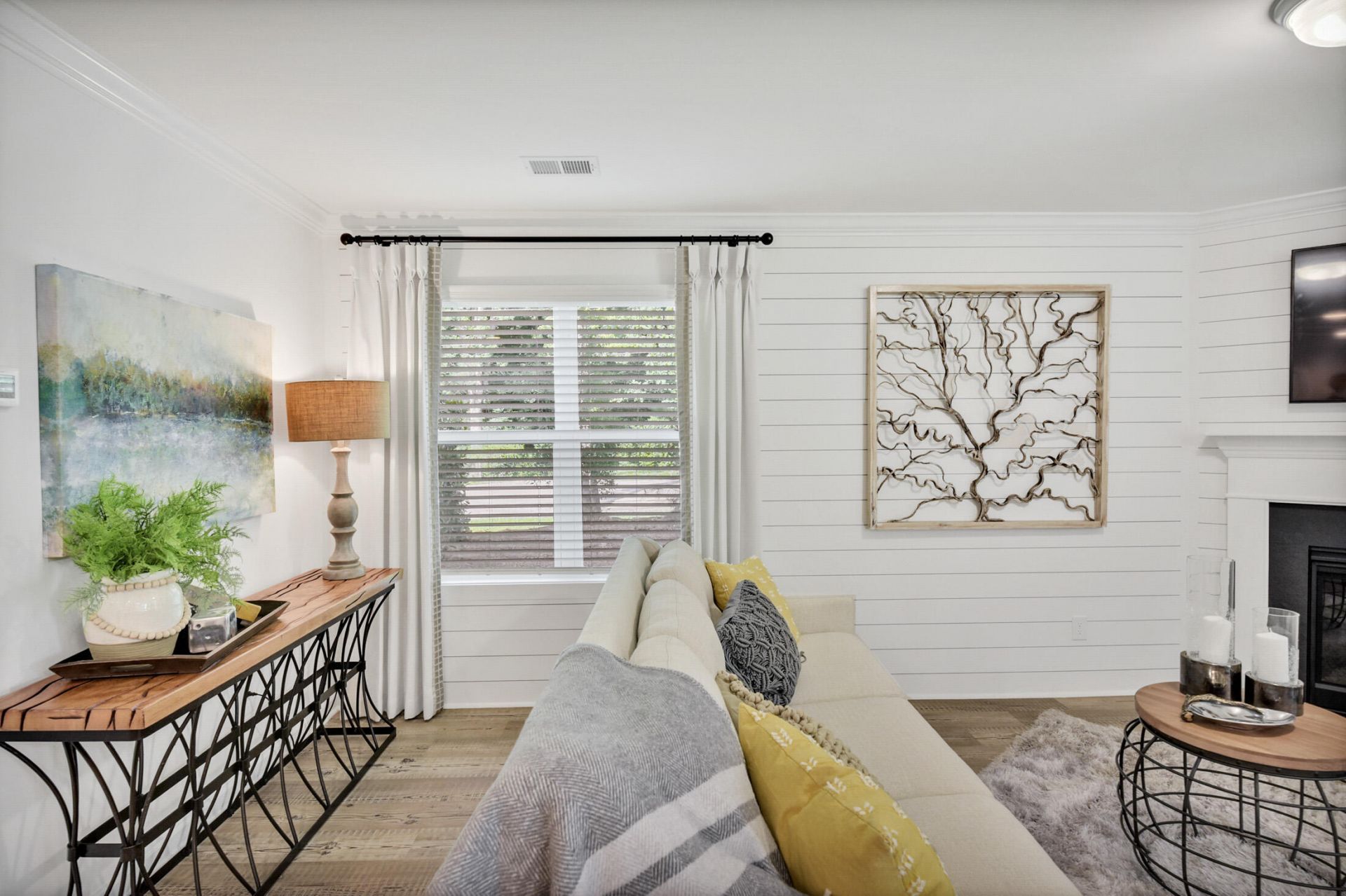 226 Central Creek Drive Photo 15