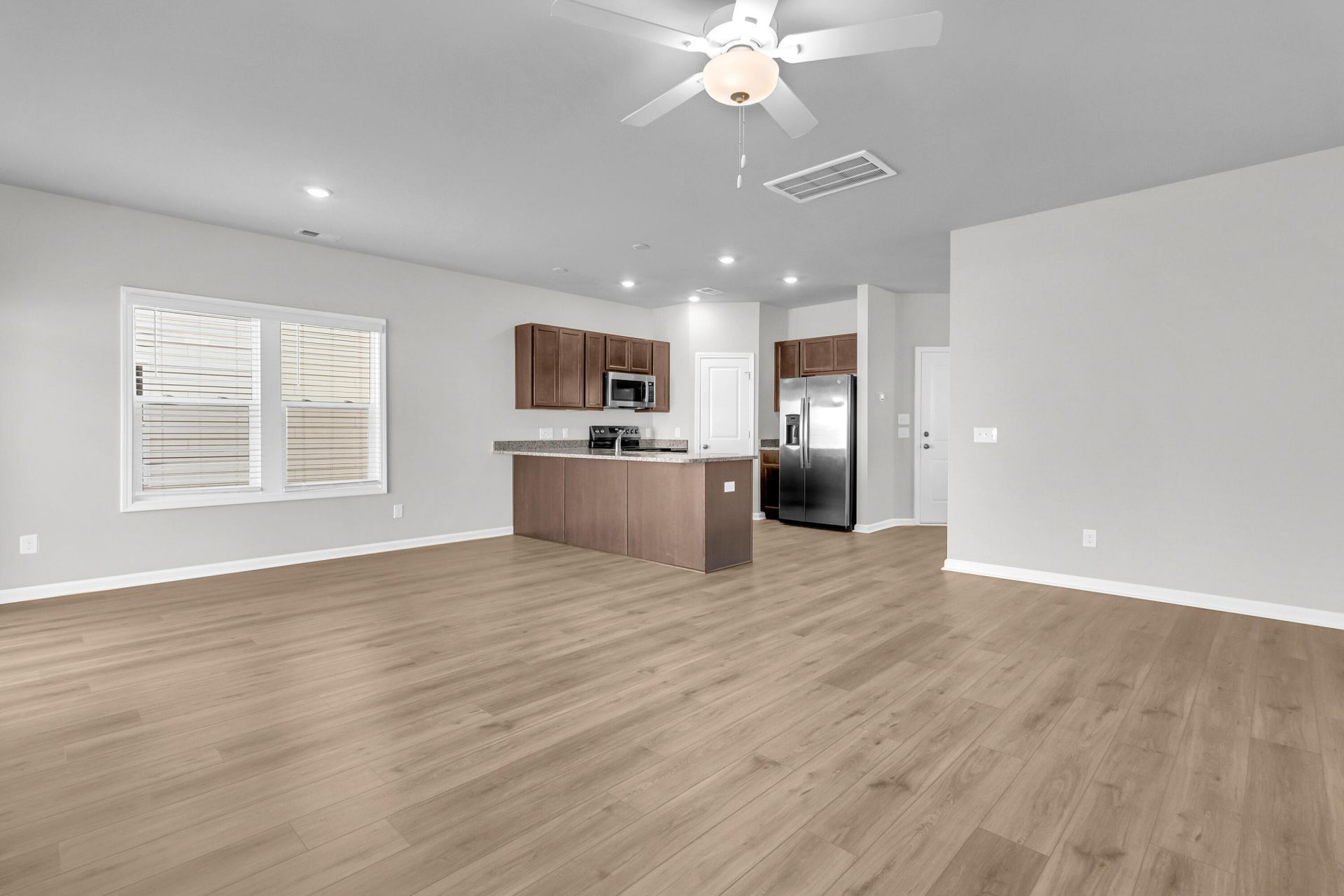226 Central Creek Drive Photo 17
