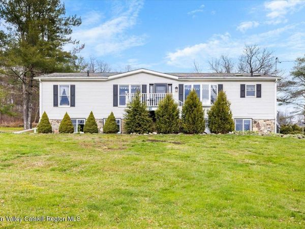 858 Stone Bridge Road, Cornwallville, NY 12418