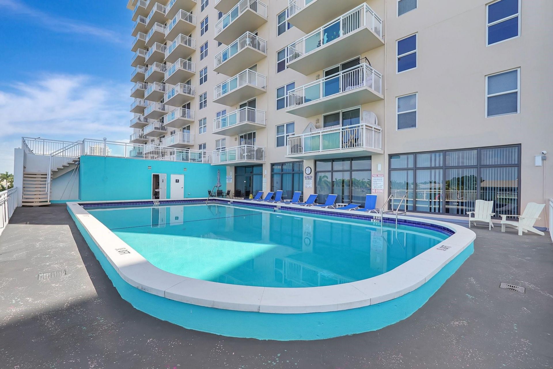 437 Golden Isles Drive, Unit 15G, Hallandale Beach, FL 33009 Photo