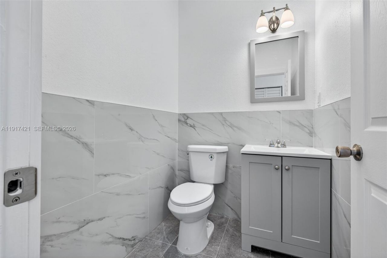 2250 NW 7th Ct, Fort Lauderdale, FL 33311 Photo