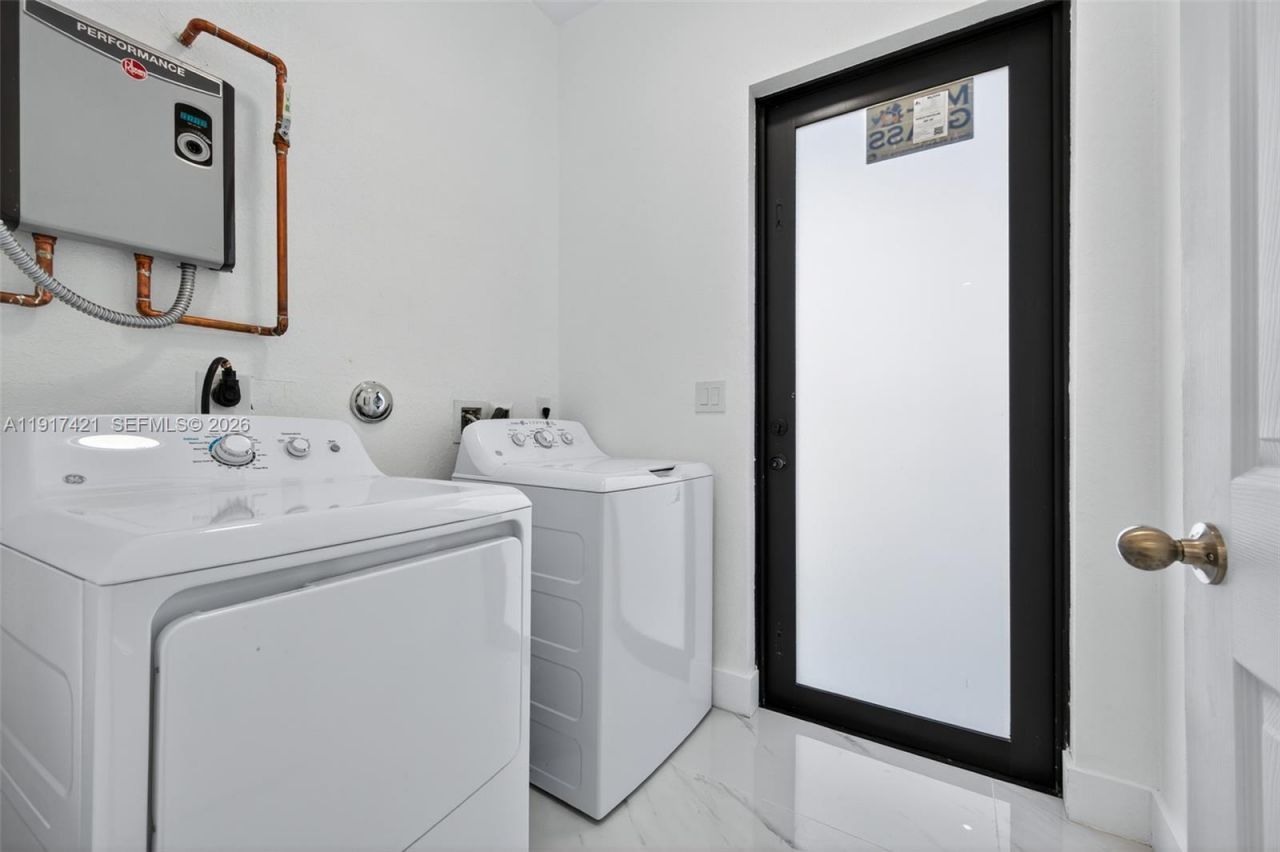 2250 NW 7th Ct, Fort Lauderdale, FL 33311 Photo